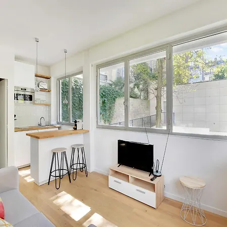 Quiet - Victor Hugo Dauphine - Mobility Lease Apartment Paris
